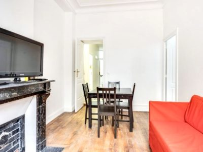 1 chambre dans appart avec cour privative!