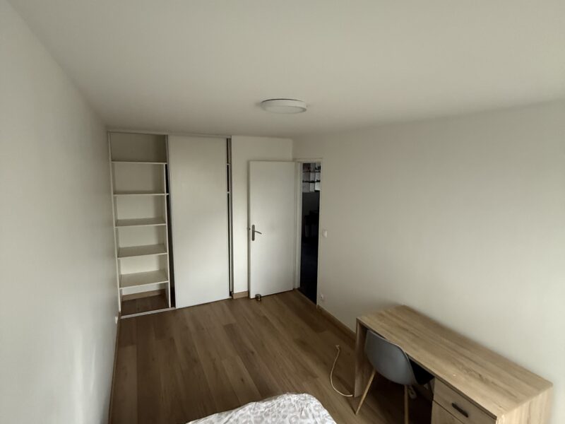 COLOCATION RER A NOISY CHAMP