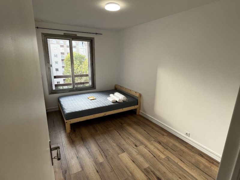 Appartement entier disponible / Entire Apartement available 690 €/par mois/par chambre (hors charges)