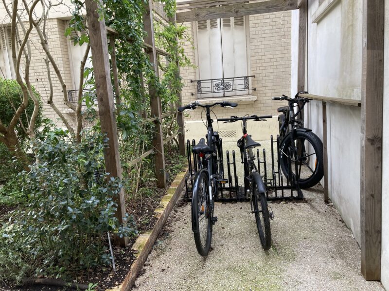 Belle chambre 14 m2 calme et claire près métro 4