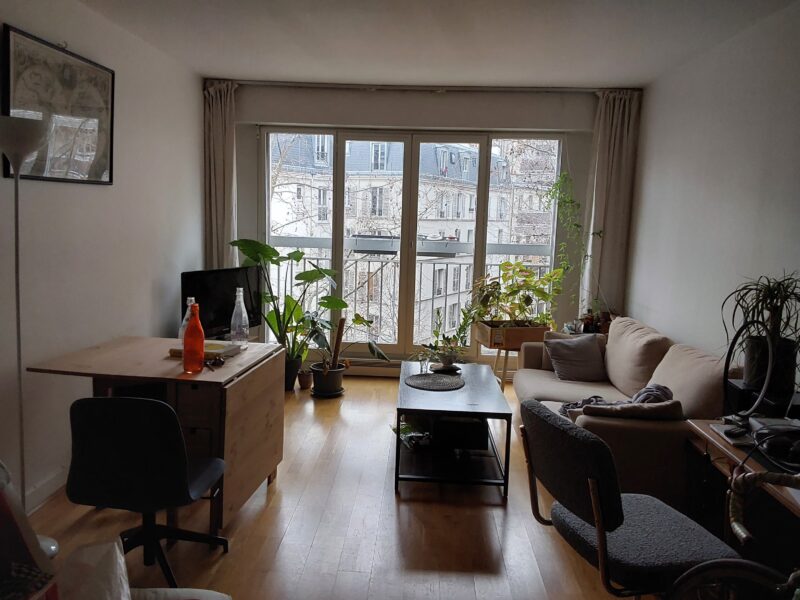 Chambre dans colocation - place de clichy - Non fumeur - 960€