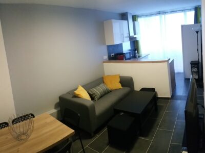Chambre 5 min à pied métro Creteil Université et Upec