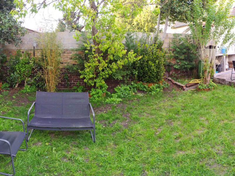 Colocation dans maison avec jardin