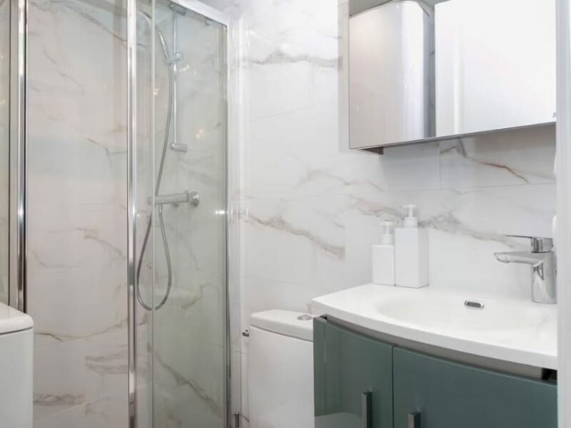 Studio meublé disponible à louer