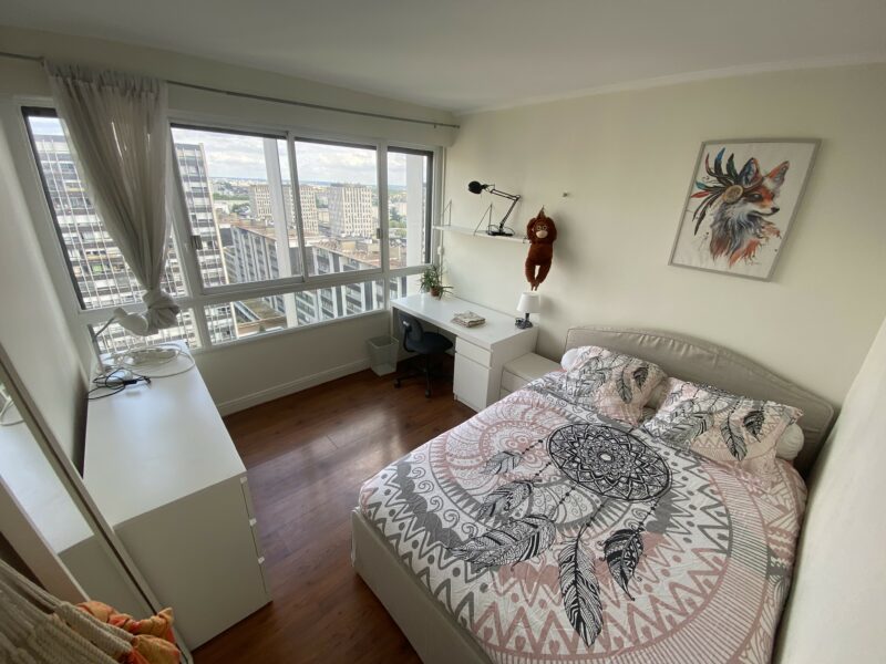🔥✨ 🏠 UNE CHAMBRE DISPONIBLE EN COLOCATION 100% FILLES ✨🔥