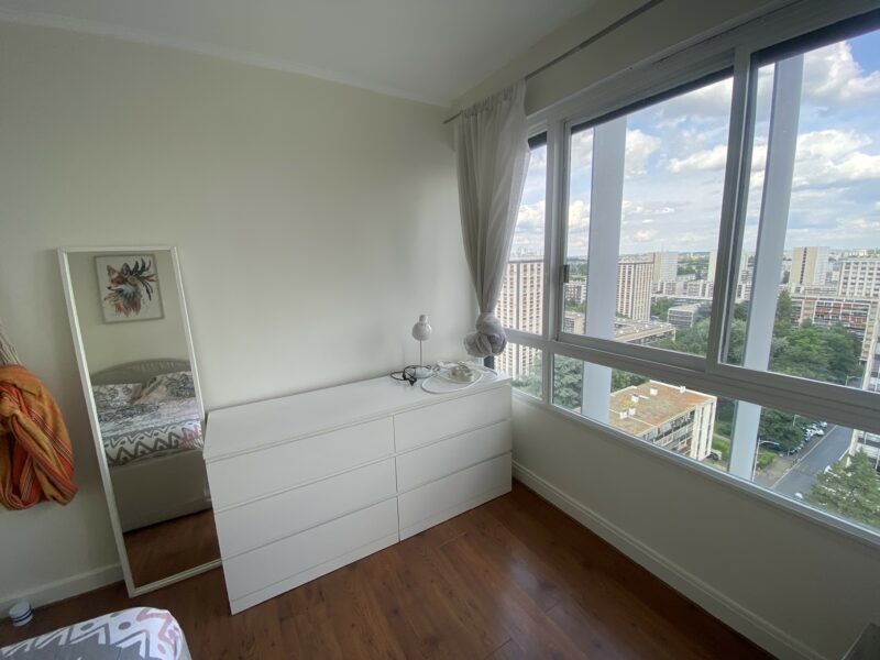 🔥✨ 🏠 UNE CHAMBRE DISPONIBLE EN COLOCATION 100% FILLES ✨🔥
