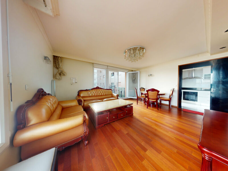 Reste une chambre a louer