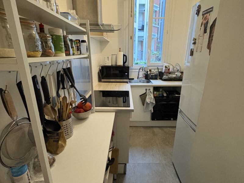 CHAMBRE DANS UNE BELLE COLLOCATION PARISIENNE