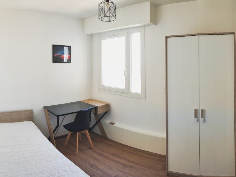 CHAMBRE EN COLOCATION – DISPONIBLE À PARTIR DE 1 Janvier 2026– CRÉTEIL