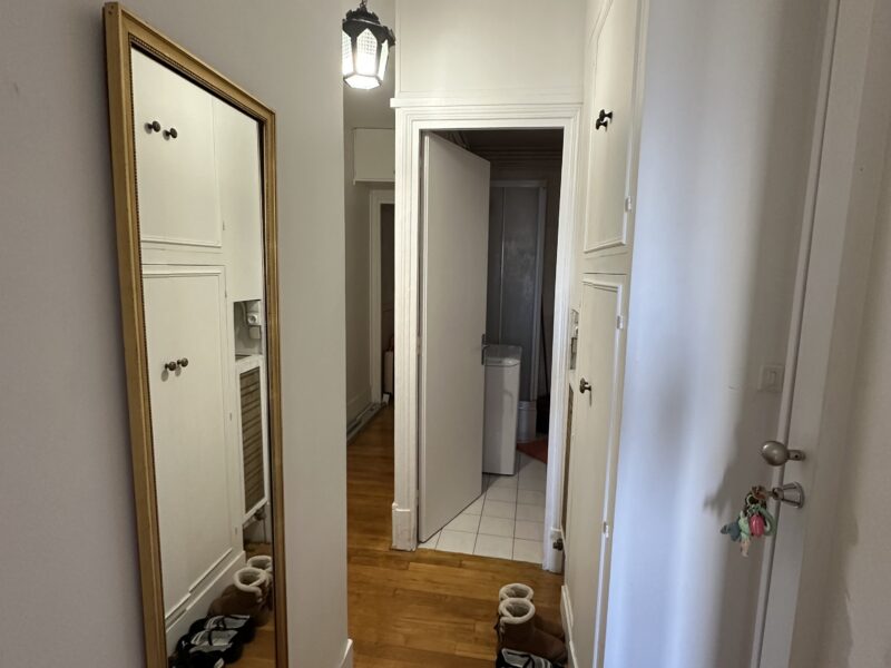 One Bedroom to Rent in Paris