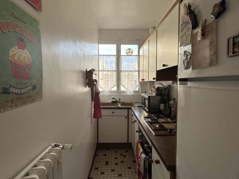 One Bedroom to Rent in Paris