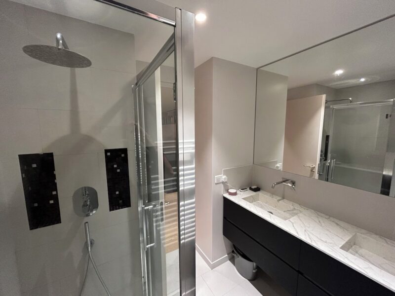 Colocation comprenant 3 chambres (1 seule chambre de disponible)