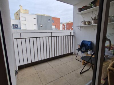 Chambre disponible dans un appartement proche Paris (M7/T9) - 1er Mai