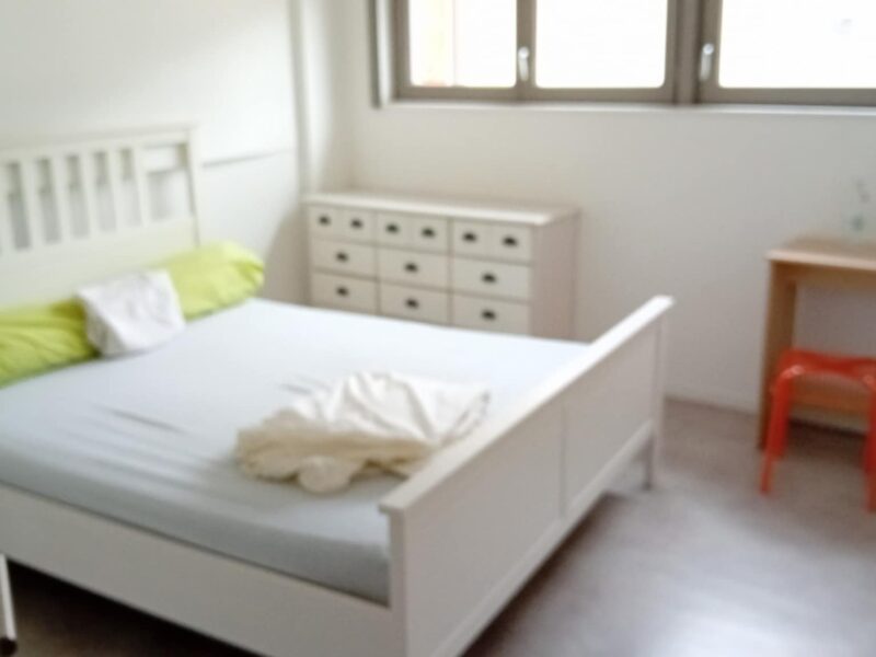 Belle chambre meublée dans un Duplex Paris 18 Jules Joffrin