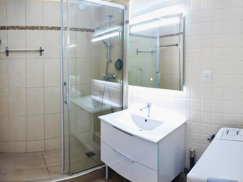 🏡 CHAMBRE EN COLOCATION 100 % FÉMININE – DISPONIBLE À PARTIR DU 1er MAI – CRÉTEIL