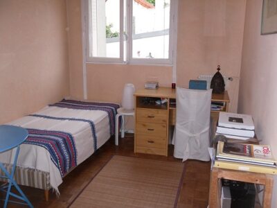 Chambre à louer dans un appartement de 3 pèces à partir du 6 juillet