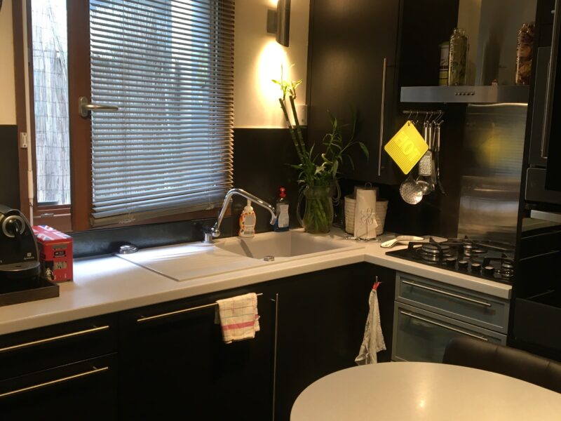 T3 meublé et équipé, 2 chambres, 2 terrasses et 1 parking PAris 18