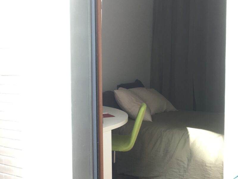 T3 meublé et équipé, 2 chambres, 2 terrasses et 1 parking PAris 18